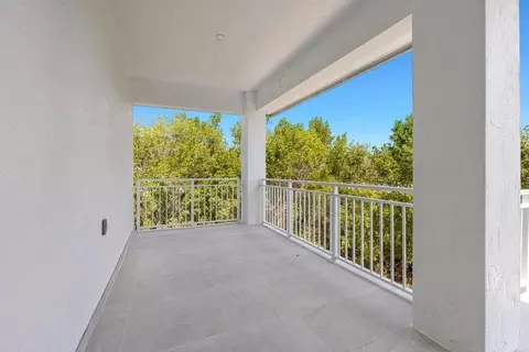 Exterior - 31441 Avenue F, Big Pine Key, FL 33043 photo 3 of 4