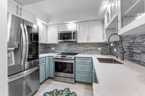 Kitchen - 2000 Coco Plum Dr #302, Marathon, FL 33050 photo 1 of 1