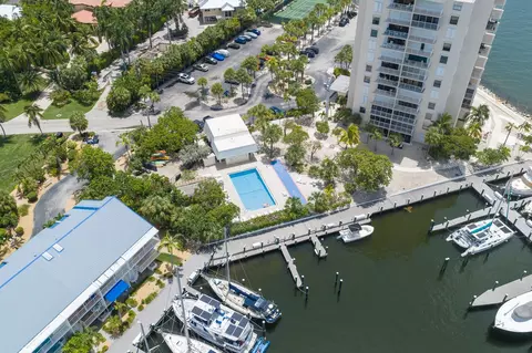 Exterior - 2000 Coco Plum Dr #302, Marathon, FL 33050 photo 3 of 3
