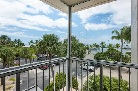 View/Area - 2000 Coco Plum Dr #302, Marathon, FL 33050 photo 4 of 9