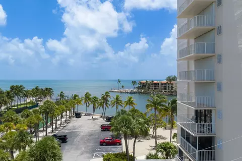 View/Area - 2000 Coco Plum Dr #302, Marathon, FL 33050 photo 3 of 9