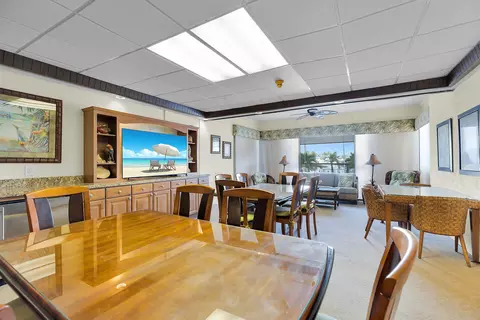 Dining - 2000 Coco Plum Dr #503, Marathon, FL 33050 photo 2 of 2