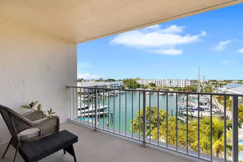 View/Area - 2000 Coco Plum Dr #503, Marathon, FL 33050 photo 3 of 13