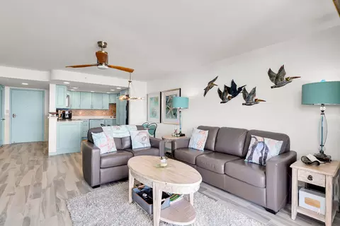 Living - 2000 Coco Plum Dr #503, Marathon, FL 33050 photo 3 of 6