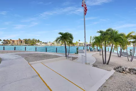 Exterior - 2000 Coco Plum Dr #503, Marathon, FL 33050 photo 4 of 4