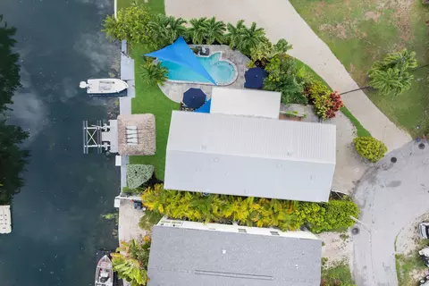 View/Area - 99 Palm Dr, Key West, FL 33040 photo 5 of 7