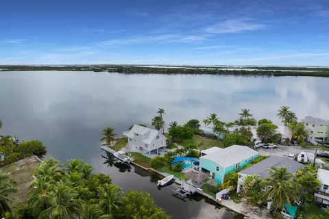 View/Area - 99 Palm Dr, Key West, FL 33040 photo 1 of 7