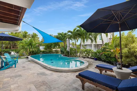 Exterior - 99 Palm Dr, Key West, FL 33040 photo 7 of 8