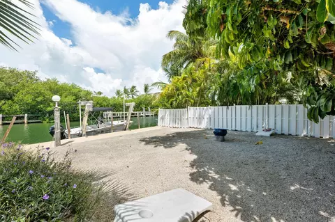 Exterior - 581 12th St #KEY colony, Key Colony Beach, FL 33051 photo 12 of 14