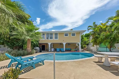 Exterior - 581 12th St #KEY colony, Key Colony Beach, FL 33051 photo 3 of 14