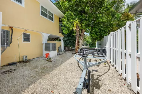 Exterior - 581 12th St #KEY colony, Key Colony Beach, FL 33051 photo 8 of 14