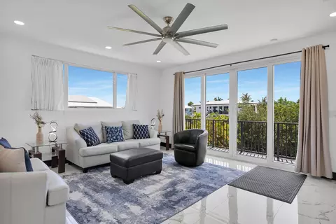 Living - 835 837 Copa D Oro, Marathon, FL 33050 photo 2 of 4