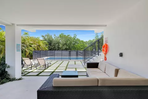 Exterior - 835 837 Copa D Oro, Marathon, FL 33050 photo 4 of 8