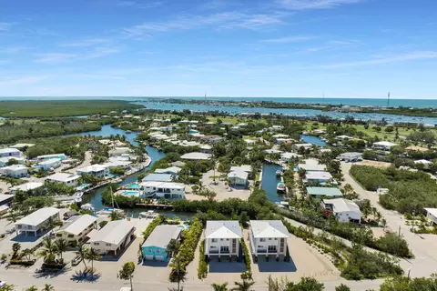 View/Area - 835 837 Copa D Oro, Marathon, FL 33050 photo 2 of 2