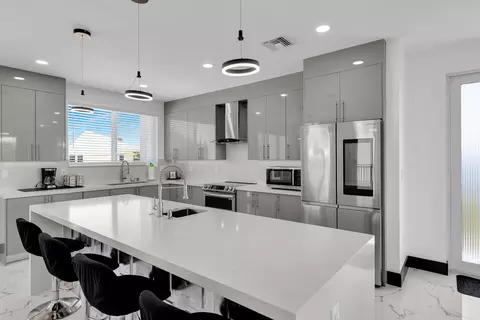 Kitchen - 835 837 Copa D Oro, Marathon, FL 33050 photo 3 of 6