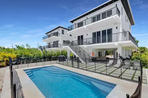 Exterior - 835 837 Copa D Oro, Marathon, FL 33050 photo 1 of 8