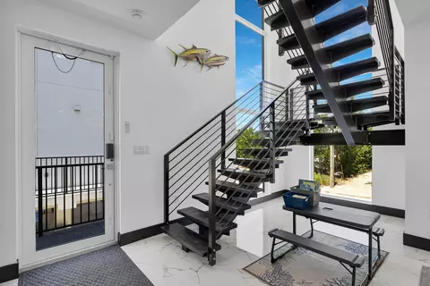 Entry Way - 835 837 Copa D Oro, Marathon, FL 33050 photo 1 of 1