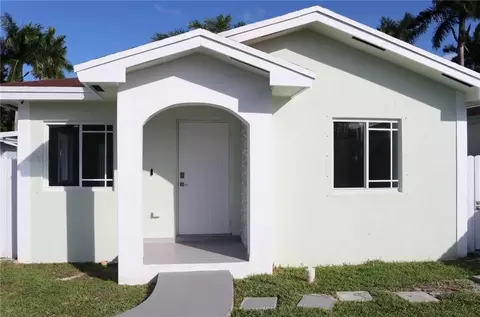 872 SW 7th Ter, Florida City, FL 33034