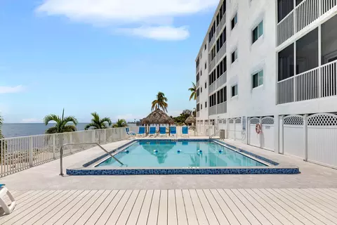 Exterior - 135 Coco Plum Dr #4C, Marathon, FL 33050 photo 5 of 9