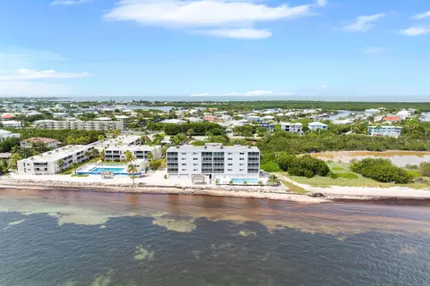 View/Area - 135 Coco Plum Dr #4C, Marathon, FL 33050 photo 5 of 9