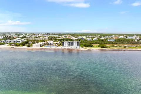 View/Area - 135 Coco Plum Dr #4C, Marathon, FL 33050 photo 6 of 9