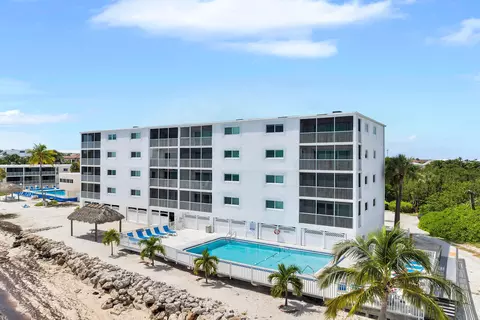 Exterior - 135 Coco Plum Dr #4C, Marathon, FL 33050 photo 3 of 9