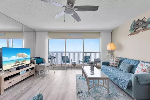 Living - 135 Coco Plum Dr #4C, Marathon, FL 33050 photo 2 of 3