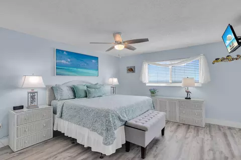 Bedroom - 135 Coco Plum Dr #4C, Marathon, FL 33050 photo 1 of 5