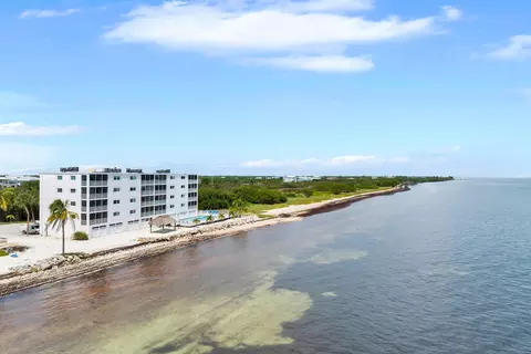 View/Area - 135 Coco Plum Dr #4C, Marathon, FL 33050 photo 8 of 9