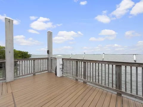 View/Area - 98321 Windward Ave, Key Largo, FL 33037 photo 6 of 9