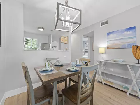 Dining - 98321 Windward Ave, Key Largo, FL 33037 photo 4 of 4