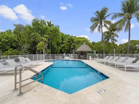 Exterior - 98321 Windward Ave, Key Largo, FL 33037 photo 5 of 12