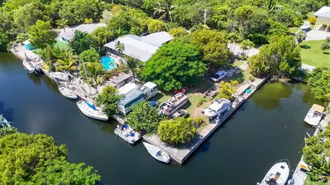 View/Area - 545 Ixora Dr, Big Pine Key, FL 33043 photo 4 of 7