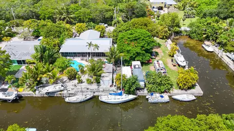 View/Area - 545 Ixora Dr, Big Pine Key, FL 33043 photo 3 of 6