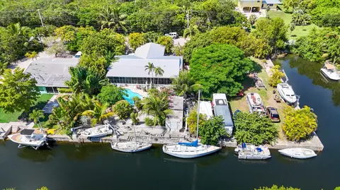 View/Area - 545 Ixora Dr, Big Pine Key, FL 33043 photo 3 of 7