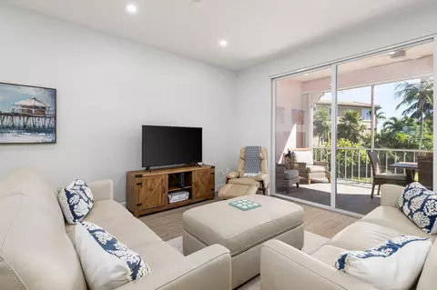 Living - 117 Coco Plum Dr #D2, Marathon, FL 33050 photo 2 of 3
