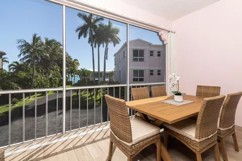 Dining - 117 Coco Plum Dr #D2, Marathon, FL 33050 photo 1 of 2