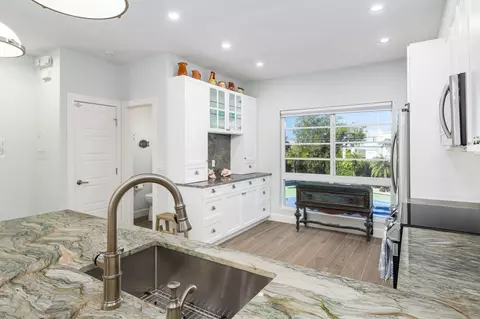 Kitchen - 117 Coco Plum Dr #D2, Marathon, FL 33050 photo 1 of 3