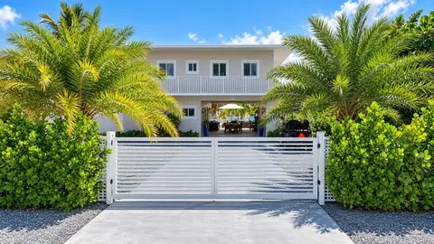 Exterior - 202 Atlantic Blvd, Key Largo, FL 33037 photo 7 of 7