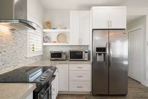 Kitchen - 202 Atlantic Blvd, Key Largo, FL 33037 photo 3 of 4