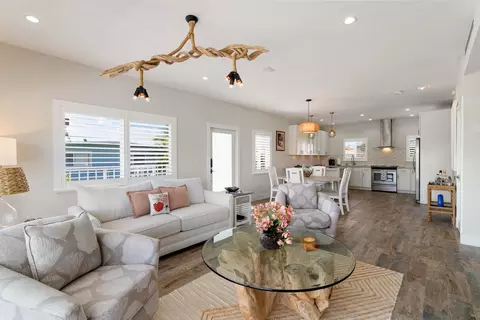 Living - 202 Atlantic Blvd, Key Largo, FL 33037 photo 3 of 3