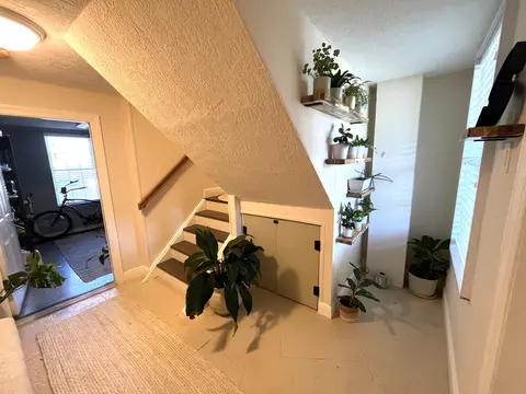 Entry Way - 320 24th Street Ocean Street Ocean, Marathon, FL 33050 photo 3 of 3