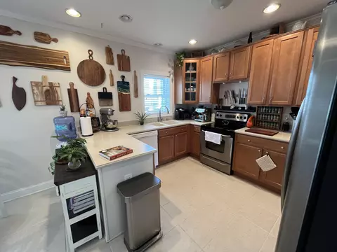 Kitchen - 320 24th Street Ocean Street Ocean, Marathon, FL 33050 photo 1 of 3
