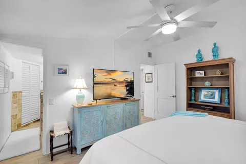 Bedroom - 970 95th Street Ocean Street Ocean, Marathon, FL 33050 photo 7 of 7
