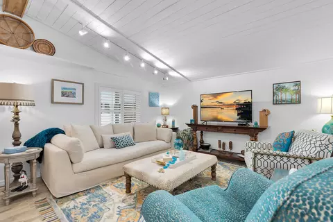 Living - 970 95th Street Ocean Street Ocean, Marathon, FL 33050 photo 2 of 5