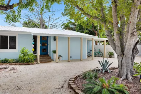 Exterior - 970 95th Street Ocean Street Ocean, Marathon, FL 33050 photo 14 of 15