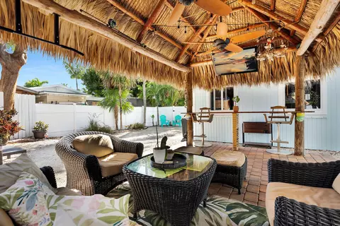 Exterior - 970 95th Street Ocean Street Ocean, Marathon, FL 33050 photo 5 of 15