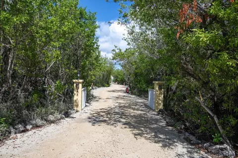 481 E Shore Dr #481 E SHORE DRIVE, Summerland Key, FL 33042