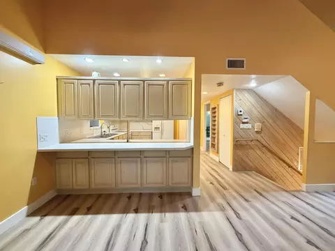 Kitchen - 6 Atlantic Dr, Key Largo, FL 33037 photo 2 of 4