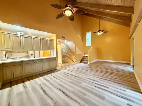 Living - 6 Atlantic Dr, Key Largo, FL 33037 photo 12 of 13